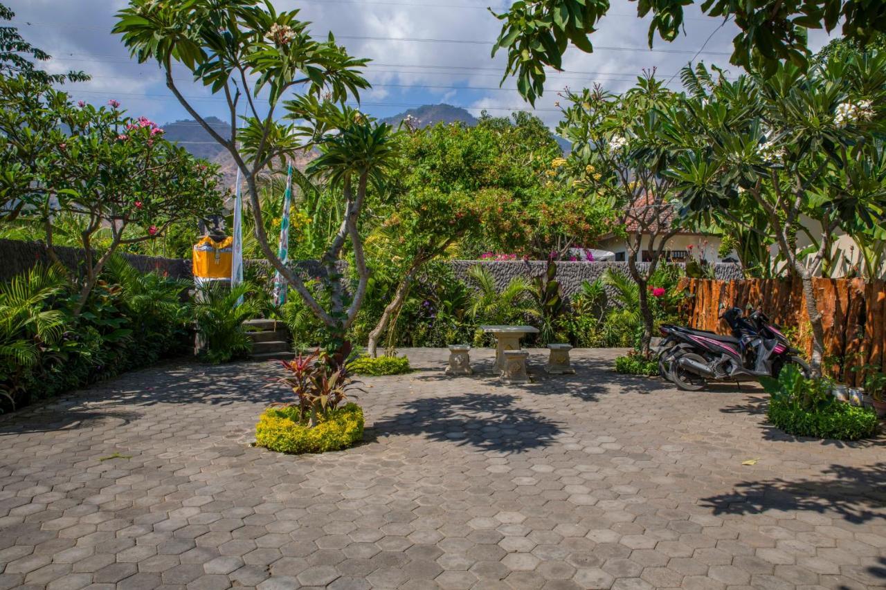 Van Santri Homestay Pemuteran Экстерьер фото